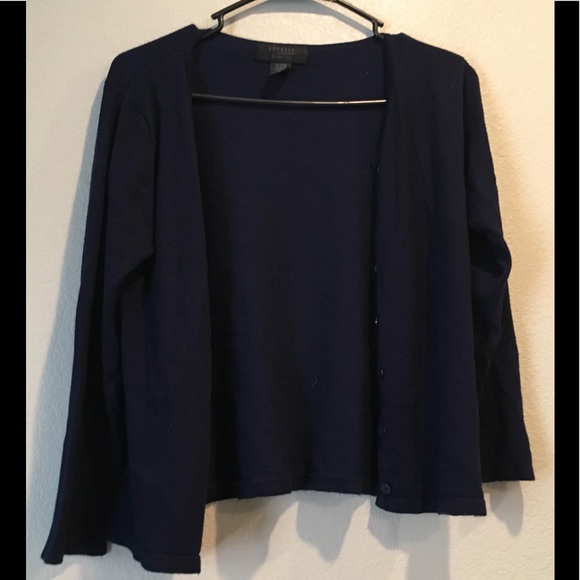 Cardigan - Picture 2 of 3